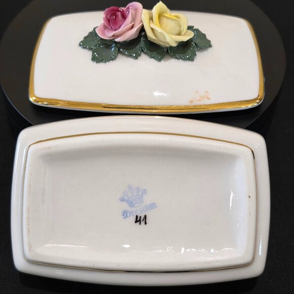 Dresden Blue Crown Vintage Lidded 3D Rose Rectangle Porcelain Trinket Jewel Box - Picture 10 of 14